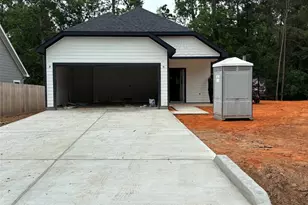 114 Indian Creek St, Willis, TX 77378 - Photo 1
