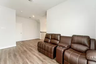 2001 Sadtler Ridge Cir, La Porte, TX 77571 - Photo 19