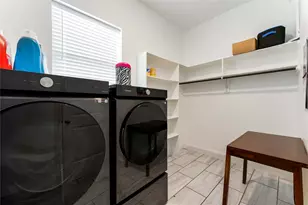 2001 Sadtler Ridge Cir, La Porte, TX 77571 - Photo 17