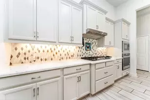 2001 Sadtler Ridge Cir, La Porte, TX 77571 - Photo 13