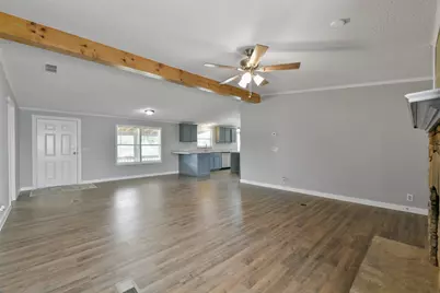 2431 Bay Oaks Harbor Drive, Baytown, TX 77523 - Photo 5