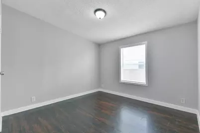 2431 Bay Oaks Harbor Drive, Baytown, TX 77523 - Photo 25