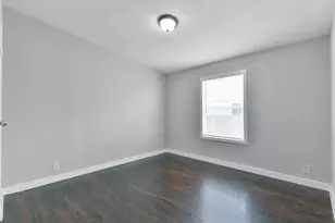 2431 Bay Oaks Harbor Dr, Baytown, TX 77523 - Photo 25