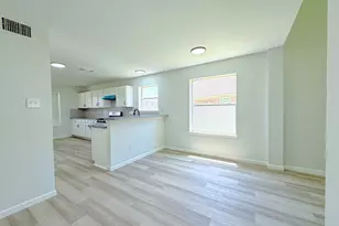14638 President's Dr W, Houston, TX 77047 - Photo 11