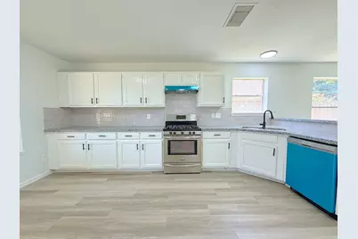 14638 Presidents Drive W, Houston, TX 77047 - Photo 9
