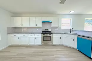 14638 President's Dr W, Houston, TX 77047 - Photo 9