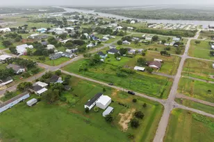 513 Mulberry St, Matagorda, TX 77414 - Photo 31