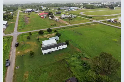 513 Mulberry Street, Matagorda, TX 77414 - Photo 3