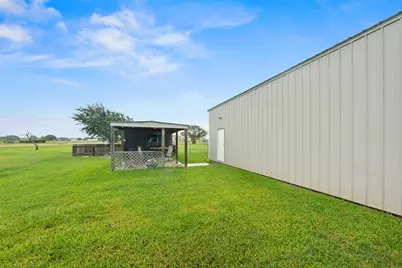 513 Mulberry Street, Matagorda, TX 77414 - Photo 5