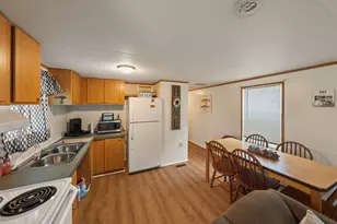 513 Mulberry St, Matagorda, TX 77414 - Photo 9