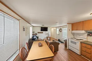 513 Mulberry St, Matagorda, TX 77414 - Photo 15