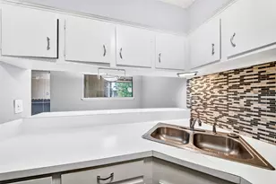 7714 Renwick Dr, Houston, TX 77081 - Photo 15