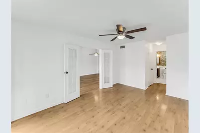 10075 Westpark Drive #9, Houston, TX 77042 - Photo 11