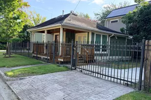 2626 Columbia St, Houston, TX 77008 - Photo 3