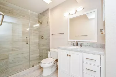 2700 Bellefontaine Street #A6, Houston, TX 77025 - Photo 5