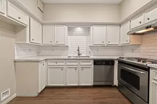 2413 Potomac Dr, Houston, TX 77057 - Photo 11