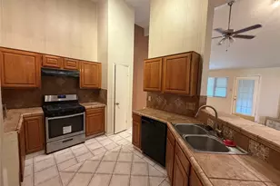 1423 Elkwood Dr, Missouri City, TX 77489 - Photo 7
