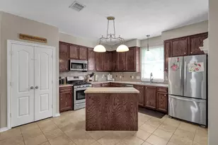 409 Mildred St, Cleveland, TX 77328 - Photo 9