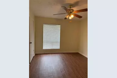 17514 Heritage Cove Drive, Webster, TX 77598 - Photo 11