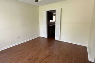 17514 Heritage Cove Dr, Webster, TX 77598 - Photo 5