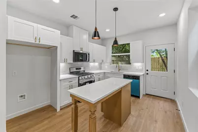 760 Lucky Street #C/D, Houston, TX 77088 - Photo 7