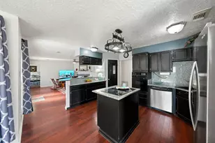 5425 Lazy Ct, Willis, TX 77318 - Photo 7