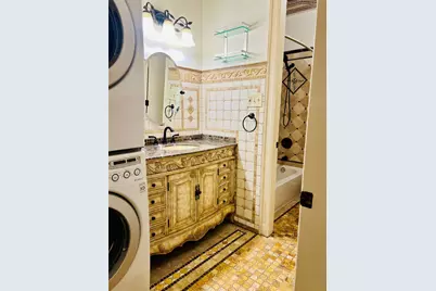 2100 Tanglewilde Street #536, Houston, TX 77063 - Photo 11