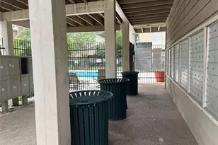 2100 Tanglewilde St, Houston, TX 77063 - Photo 23