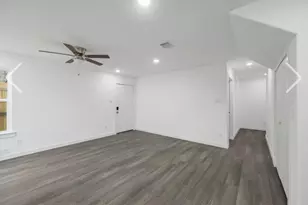 7813 Laura Koppe Rd, Houston, TX 77028 - Photo 7