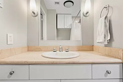 915 Franklin Street #8J, Houston, TX 77002 - Photo 7