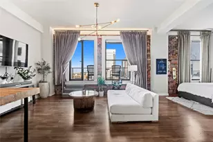 915 Franklin St, Houston, TX 77002 - Photo 1