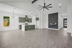 1205 Jarrett St, Liberty, TX 77575 - Photo 9