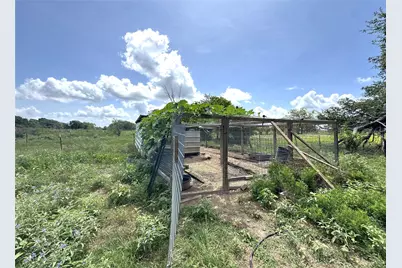 1435 Shaws Bend, Columbus, TX 78934 - Photo 19