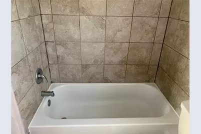 5109 Avenue L, Galveston, TX 77551 - Photo 9