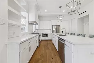 805 Fisher St, Houston, TX 77018 - Photo 5