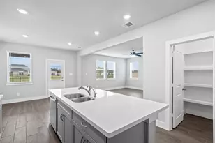 211 Orchard Laurel Dr, Alvin, TX 77511 - Photo 13