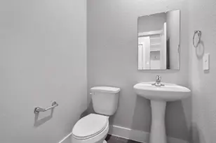 211 Orchard Laurel Dr, Alvin, TX 77511 - Photo 15