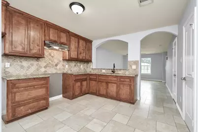 10022 Raymondville Road #B, Houston, TX 77093 - Photo 15