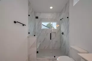 1350 W 24th St, Houston, TX 77008 - Photo 31