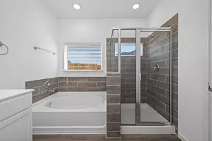 9750 Enclave Ridge Rd, Willis, TX 77318 - Photo 29