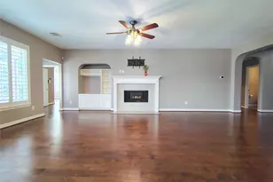 5515 Dawnington Pl, Sugar Land, TX 77479 - Photo 9