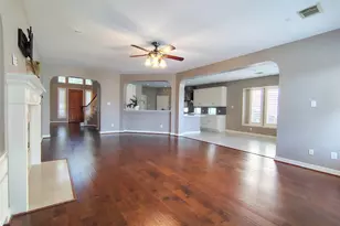 5515 Dawnington Pl, Sugar Land, TX 77479 - Photo 7