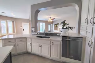 5515 Dawnington Pl, Sugar Land, TX 77479 - Photo 13