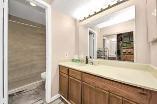 10555 Turtlewood Ct, Houston, TX 77072 - Photo 21