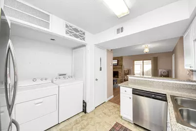 10555 Turtlewood Court #1510, Houston, TX 77072 - Photo 11