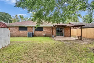 5115 Toho Dr, Houston, TX 77032 - Photo 23