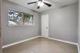 5115 Toho Dr, Houston, TX 77032 - Photo 17