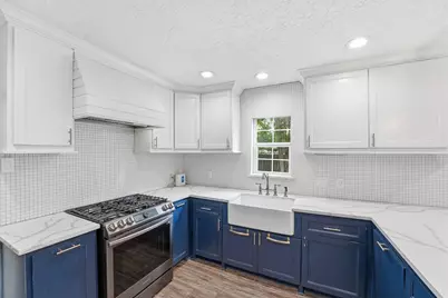 2044 Des Jardines Street, Houston, TX 77023 - Photo 17