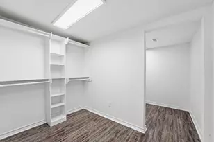 2044 Des Jardines St, Houston, TX 77023 - Photo 13
