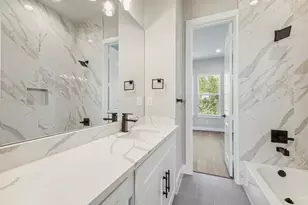 5821 Mansfield Heights Ln, Houston, TX 77091 - Photo 11